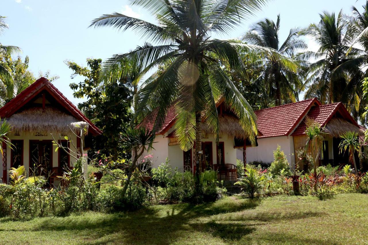 ดางิน กูบู รีสอร์ต แอนด์ เรสเทอรองต์ Hotel Sakti ภายนอก รูปภาพ