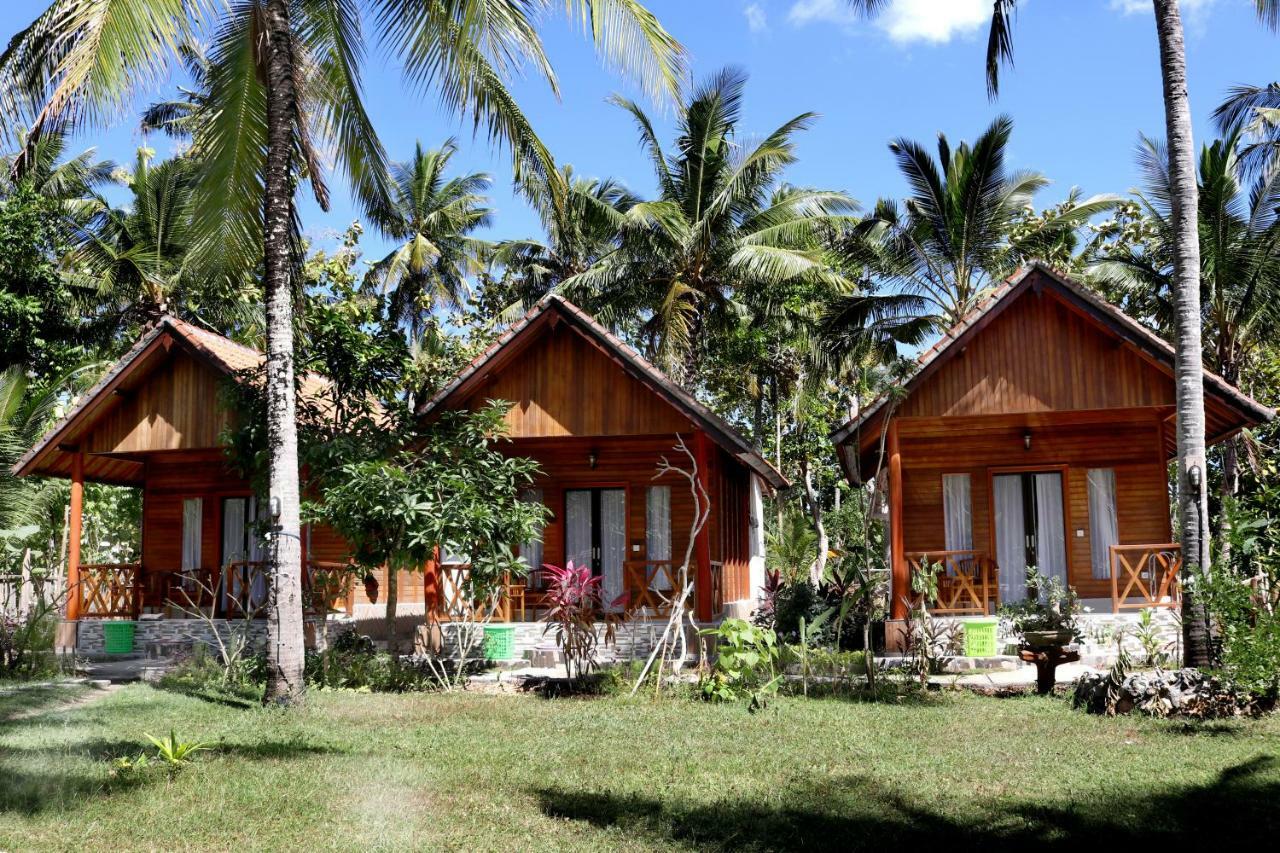 ดางิน กูบู รีสอร์ต แอนด์ เรสเทอรองต์ Hotel Sakti ภายนอก รูปภาพ