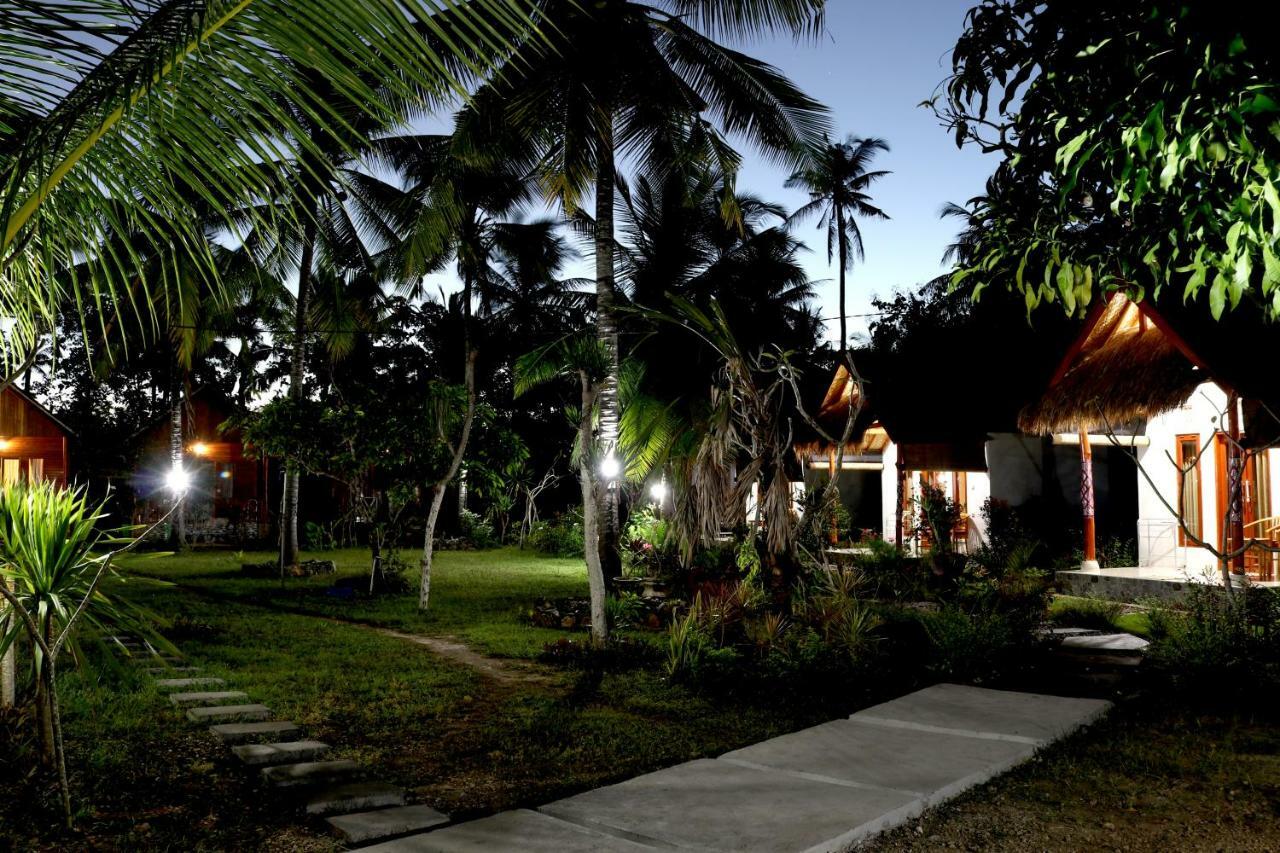 ดางิน กูบู รีสอร์ต แอนด์ เรสเทอรองต์ Hotel Sakti ภายนอก รูปภาพ